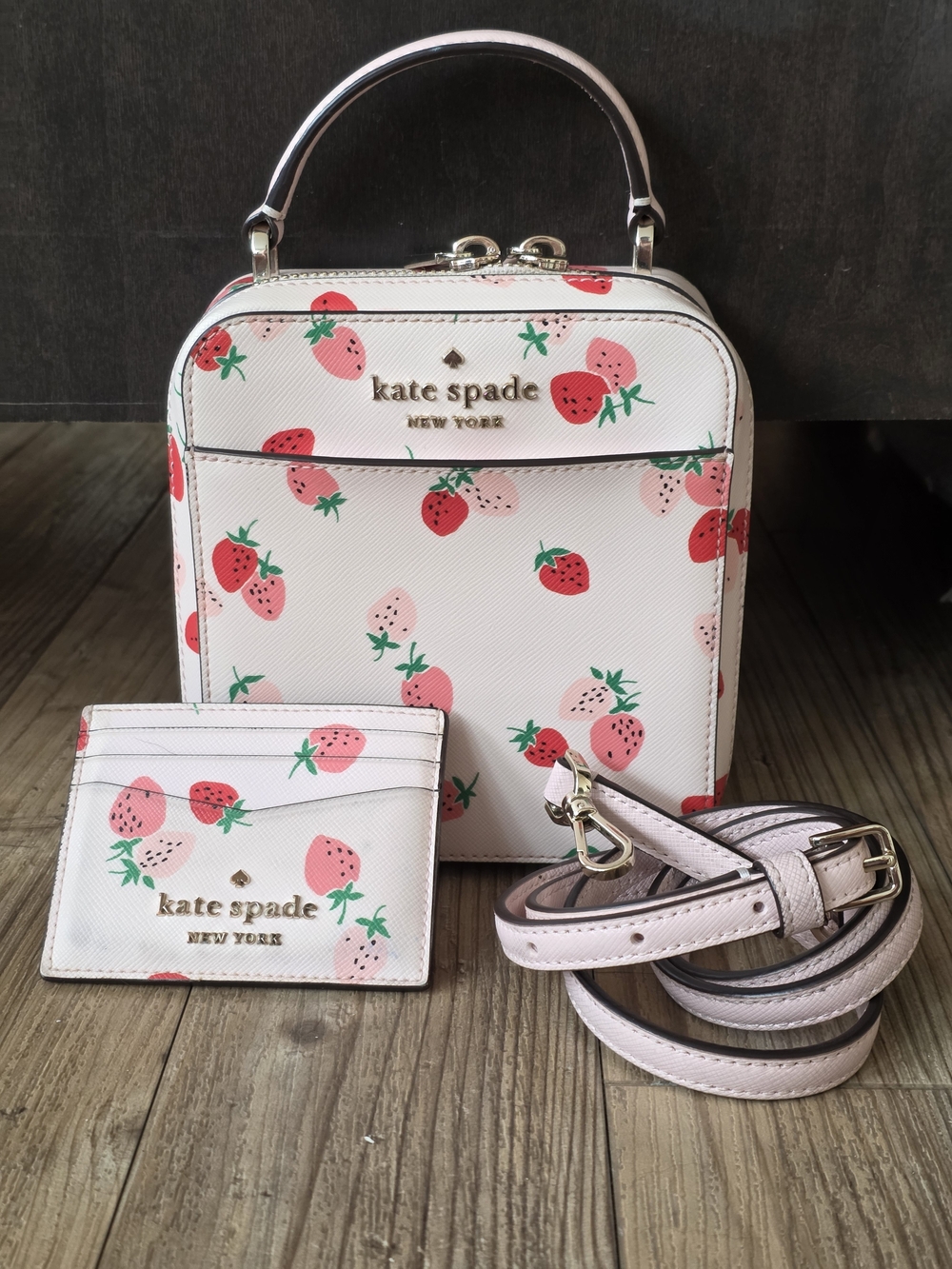 kate spade Matching Staci Daisy Wild Strawberries Crossbody + Cardholder
